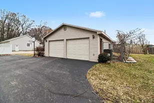 802 N Emily St, Ludington, MI 49431 - Photo 5