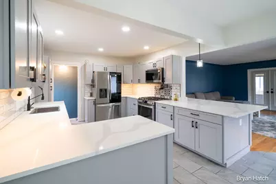 2836 Fuller Avenue NE, Grand Rapids, MI 49505 - Photo 7