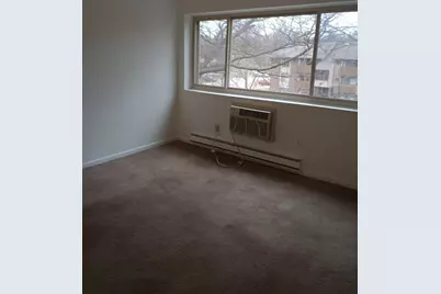 756 W Kilgore Road #204, Kalamazoo, MI 49008 - Photo 9