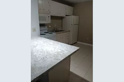 756 W Kilgore Road #204, Kalamazoo, MI 49008 - Photo 7