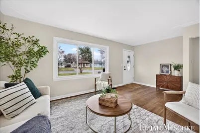 27 Maplelawn Street SW, Grand Rapids, MI 49548 - Photo 5