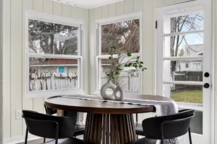 27 Maplelawn St SW, Grand Rapids, MI 49548 - Photo 21