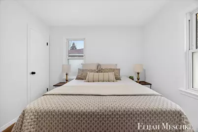 27 Maplelawn Street SW, Grand Rapids, MI 49548 - Photo 23