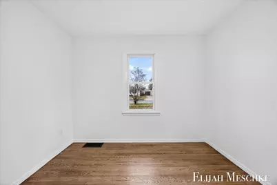 27 Maplelawn Street SW, Grand Rapids, MI 49548 - Photo 27
