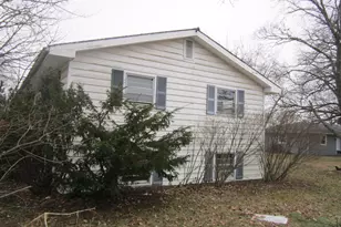 804 Canterbury Dr, Sturgis, MI 49091 - Photo 3