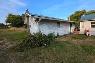 14 S 5th St, Morley, MI 49336 - Photo 9