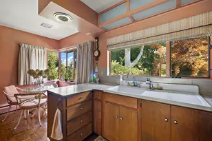 375 Woodlawn Ave, Grand Haven, MI 49417 - Photo 7