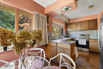 375 Woodlawn Avenue, Grand Haven, MI 49417 - Photo 11