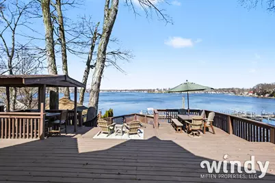 8207 Pokagon Road, Watervliet, MI 49098 - Photo 5