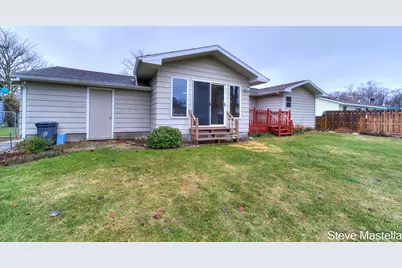 2250 Columbus Avenue, Norton Shores, MI 49441 - Photo 21