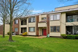 7408 Vassar Dr S, West Bloomfield, MI 48322 - Photo 29