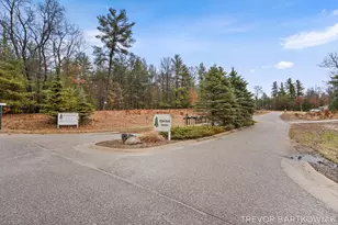 1060 Chicago Dr, Whitehall, MI 49461 - Photo 5