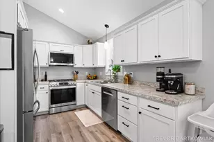 1060 Chicago Dr, Whitehall, MI 49461 - Photo 17