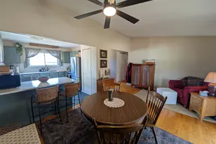 18298 Alvaro Ave, Brownstown, MI 48193 - Photo 7