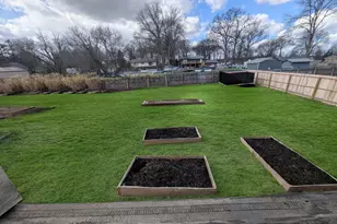 18298 Alvaro Ave, Brownstown, MI 48193 - Photo 39