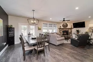 10201 Opal Ridge Dr, Onekama, MI 49675 - Photo 19