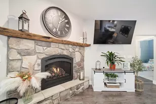 10201 Opal Ridge Dr, Onekama, MI 49675 - Photo 13