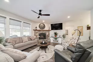 10201 Opal Ridge Dr, Onekama, MI 49675 - Photo 13