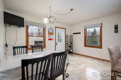 2536 Day Avenue NW, Grand Rapids, MI 49544 - Photo 11