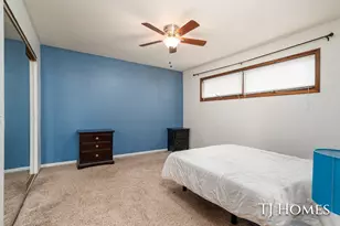 2536 Day Ave NW, Grand Rapids, MI 49544 - Photo 15