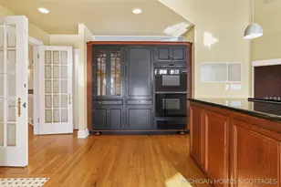 714 N Shore Dr, Holland, MI 49424 - Photo 17