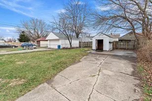 20947 Beechwood Ave, Eastpointe, MI 48021 - Photo 21