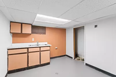 20947 Beechwood Avenue, Eastpointe, MI 48021 - Photo 17