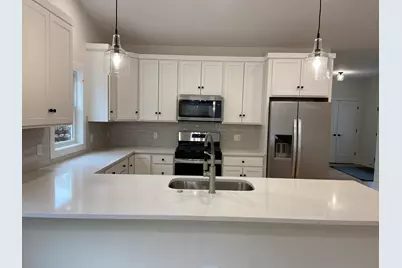 725 Violet Way, Saint Joseph, MI 49085 - Photo 7