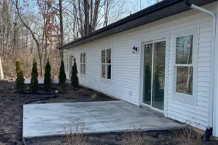 725 Violet Wy, Saint Joseph, MI 49085 - Photo 5