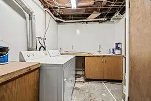 4641 Pinehurst Ave SW, Grand Rapids, MI 49548 - Photo 15