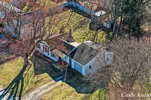 283 S Jones St, Grant, MI 49327 - Photo 5