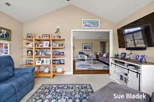 1210 Waterwalk Dr, Holland, MI 49423 - Photo 37