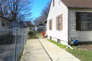 380 N McCord St, Benton Harbor, MI 49022 - Photo 25