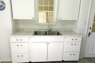 380 N McCord St, Benton Harbor, MI 49022 - Photo 7