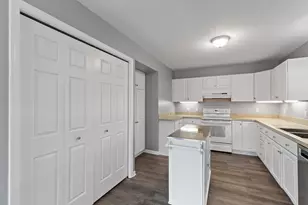 500 Richlyn Dr, Adrian, MI 49221 - Photo 7