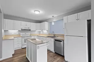 500 Richlyn Dr, Adrian, MI 49221 - Photo 3