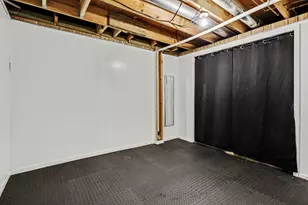 2639 Chatham Woods Dr SE, Grand Rapids, MI 49546 - Photo 19