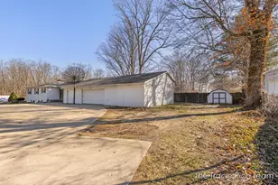 1380 Lake Michigan Dr NW, Grand Rapids, MI 49534 - Photo 43