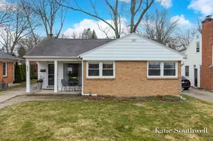 2610 Albert Dr SE, East Grand Rapids, MI 49506 - Photo 27