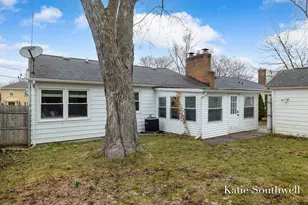 2610 Albert Dr SE, East Grand Rapids, MI 49506 - Photo 29