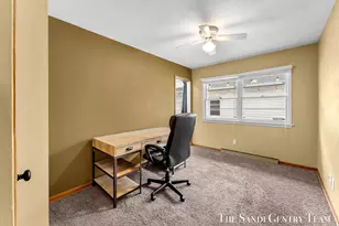 1508 Wisconsin St, Grand Haven, MI 49417 - Photo 25