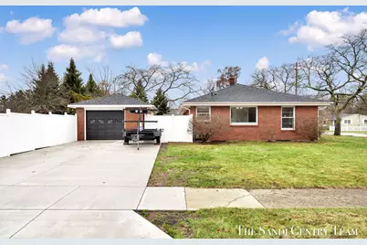 1508 Wisconsin Street, Grand Haven, MI 49417 - Photo 3