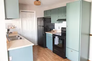 38165 Greenwood St, Westland, MI 48185 - Photo 9