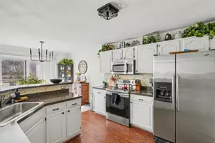4404 Willow View Ct, Howell, MI 48843 - Photo 1