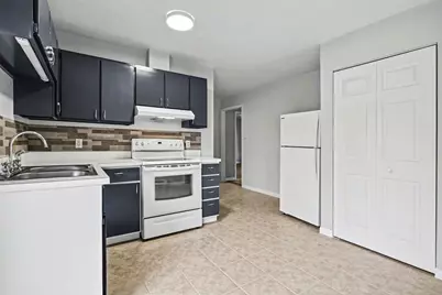 7896 Central Avenue, Coloma, MI 49038 - Photo 7