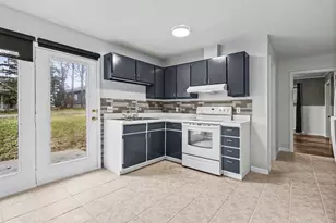 7896 Central Ave, Coloma, MI 49038 - Photo 5