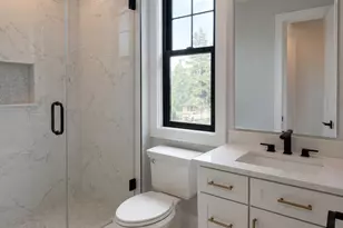 5615 Old Orchard Trail, Orchard Lake, MI 48324 - Photo 25