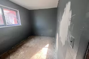 8160 Sussex St, Detroit, MI 48228 - Photo 7