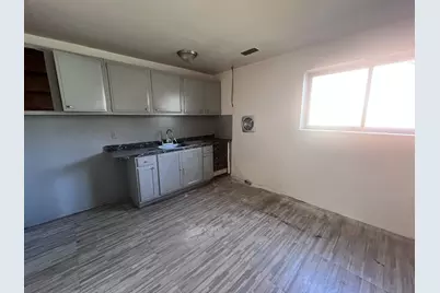 8160 Sussex Street, Detroit, MI 48228 - Photo 3