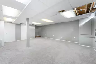 39063 Grennada St, Livonia, MI 48154 - Photo 29